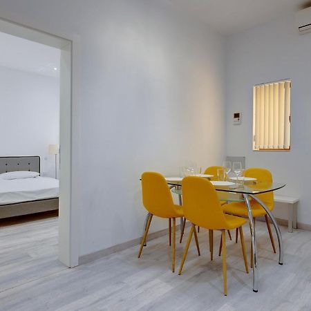 Modern Apartment In The Best Area Of 슬리에마 외부 사진