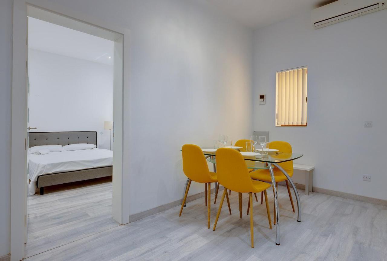 Modern Apartment In The Best Area Of 슬리에마 외부 사진